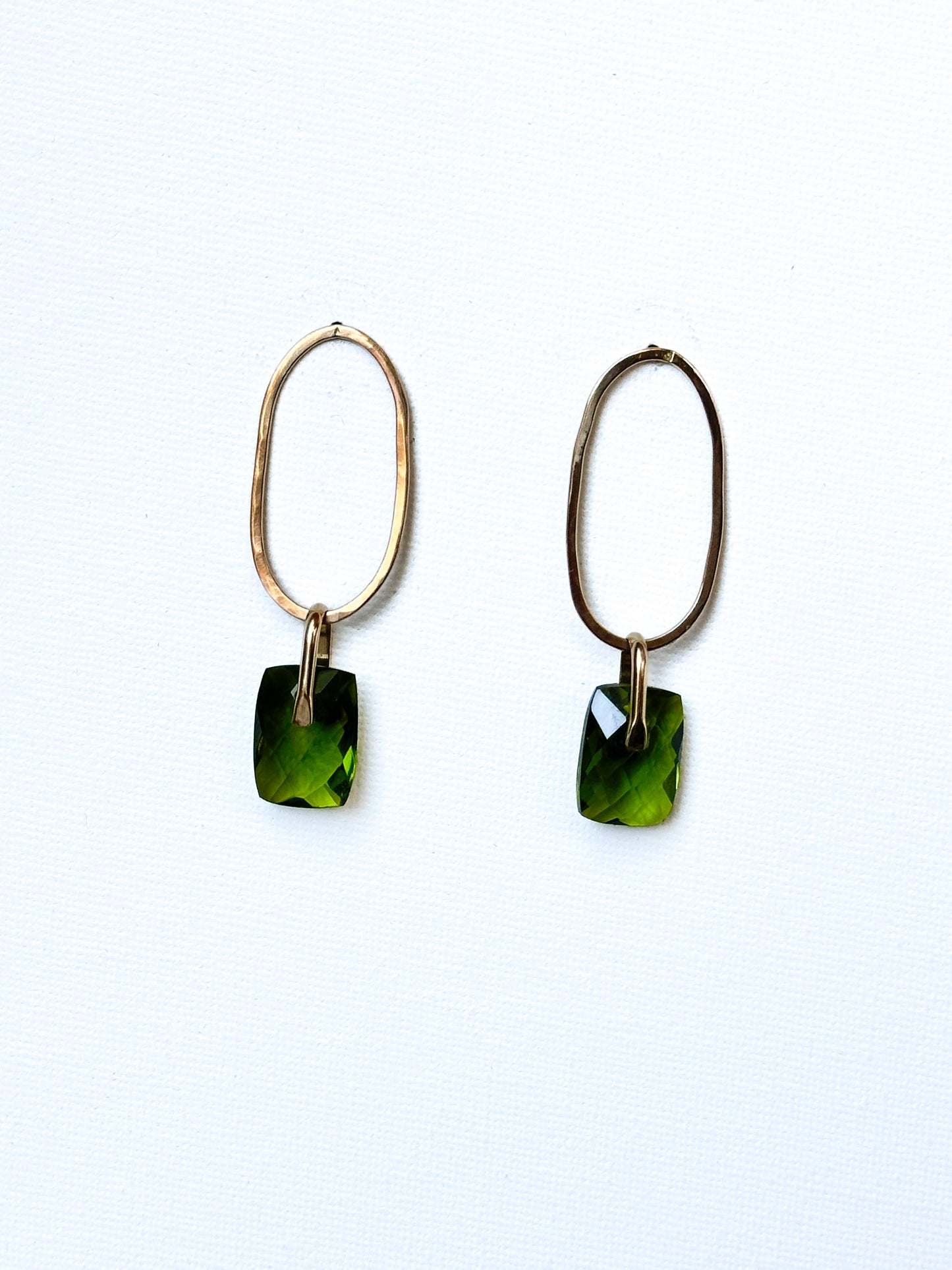 Freeform Ovals with Peridot Crystal Cushion Cut Stones