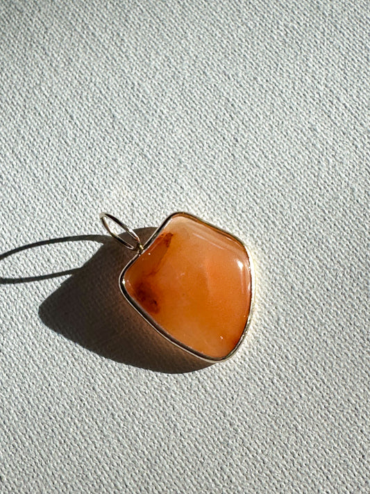 Carnelian Gold Pendant